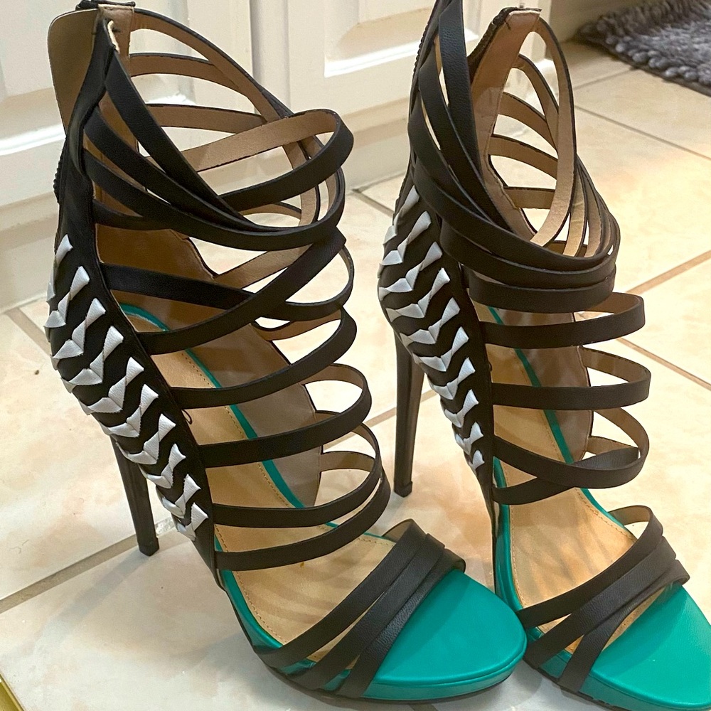 Bebe heels